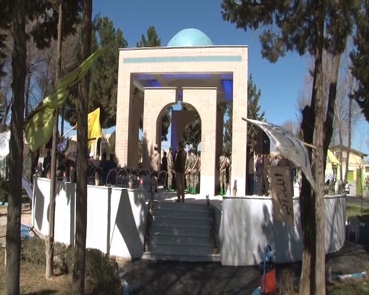 بهره برداری از یادمان دو شهید گمنام در شهر ورنامخواست