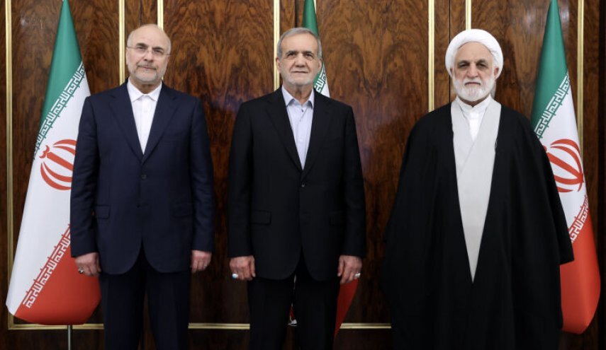 سران قوا: همه ما ایرانی و انقلابی هستیم