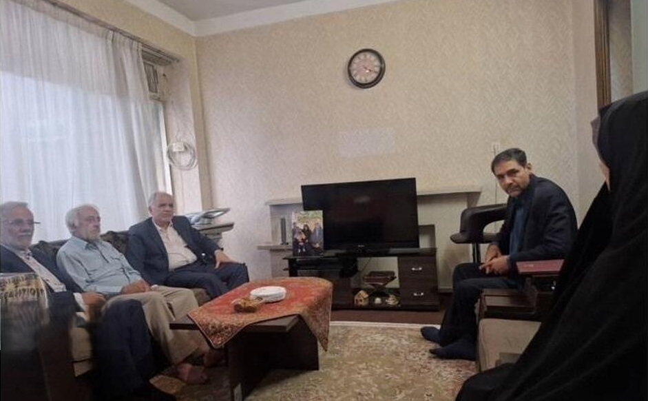 دیدار وزیر دادگستری با خانواده شهدای جنگ تحمیلی سوم