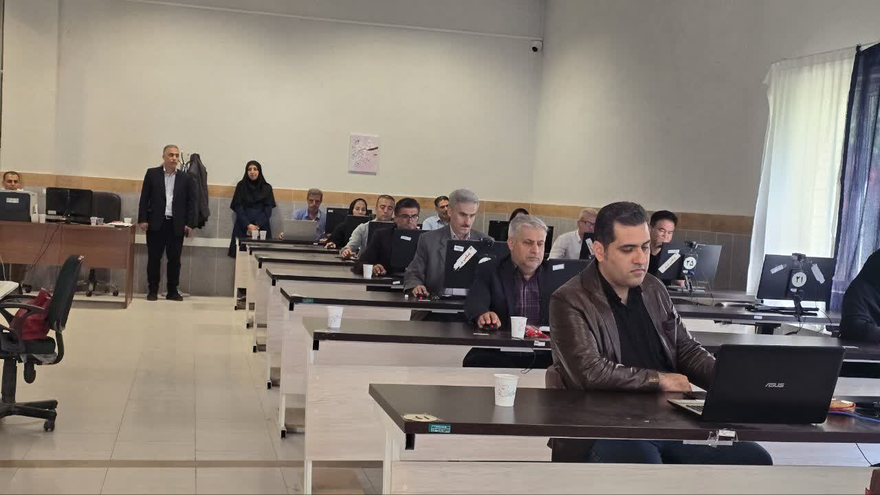 آزمون سراسری جانشین‌پروری مدیران میانی در آذربایجان غربی