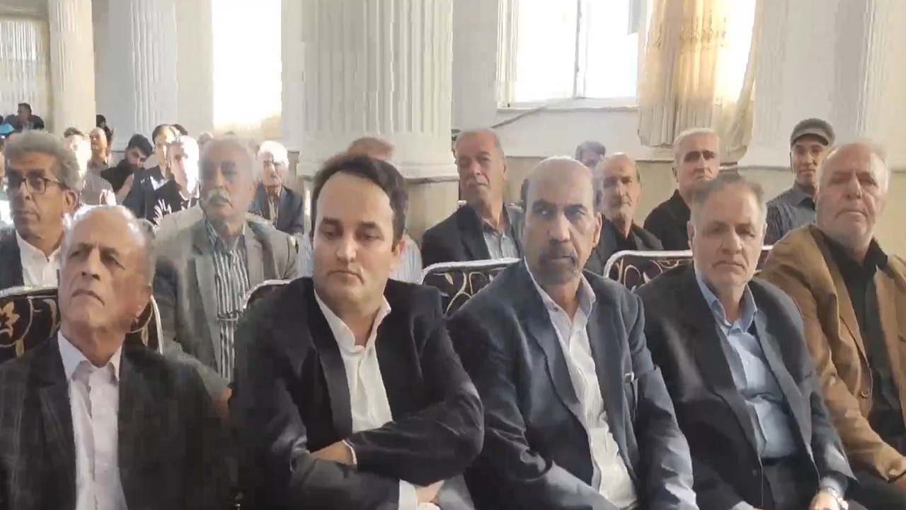 آیین نکوداشت خیر مدرسه ساز در فرهنگسرای روستای بنیس شبستر