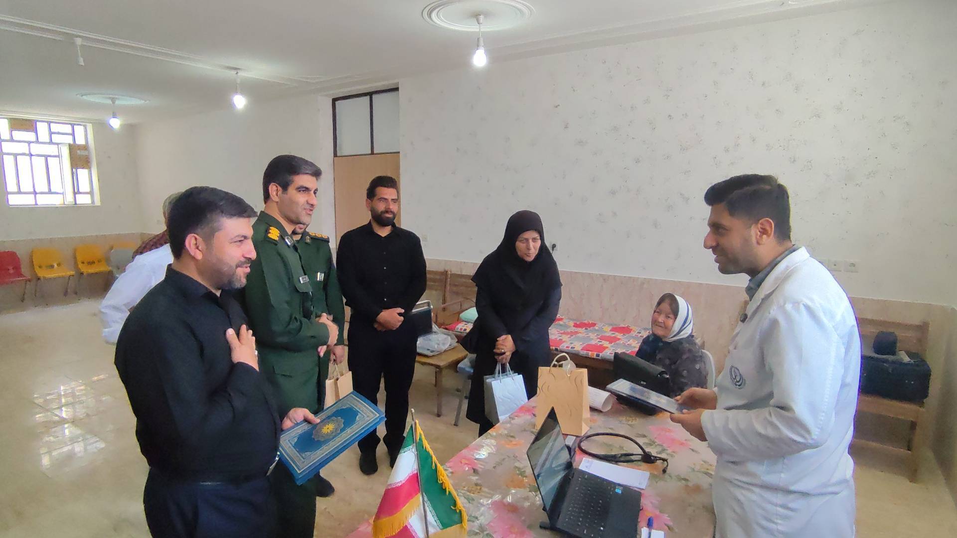 بهره مندی ۶۰ بیمار از خدمات رایگان در روستای یعقوب آباد آباده